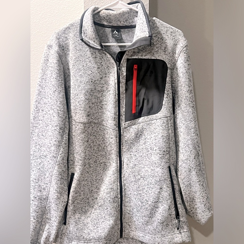 Mckinley zip up